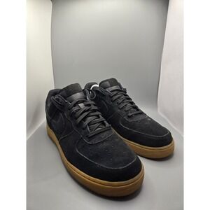 Men's Nike Air Force 1 Low Black Suede Gum Sole Sneakers Size 11 US - 488298-098
